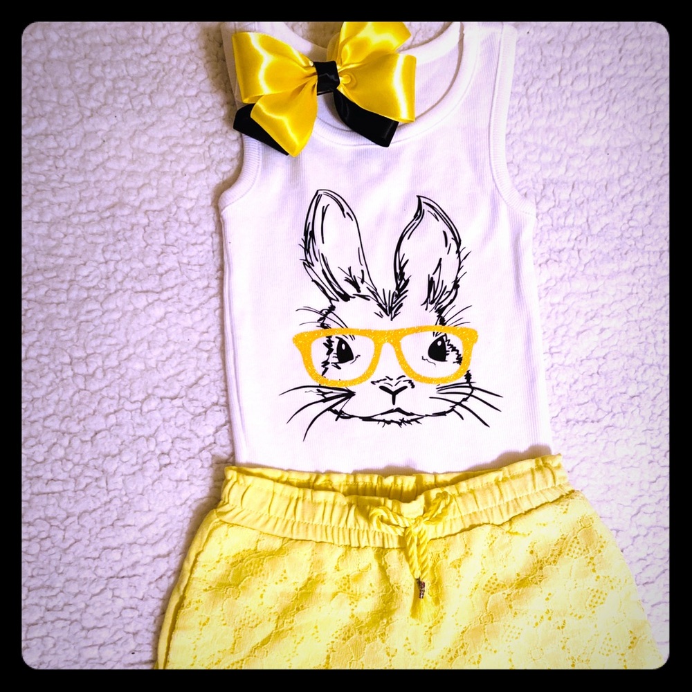 Short set with bow
